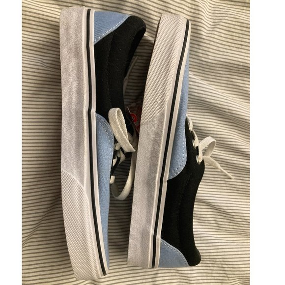 NWT Vans Era Light Blue and Black Two Tone Canvas Sneakers W7/M5.5 - Picture 3 of 6